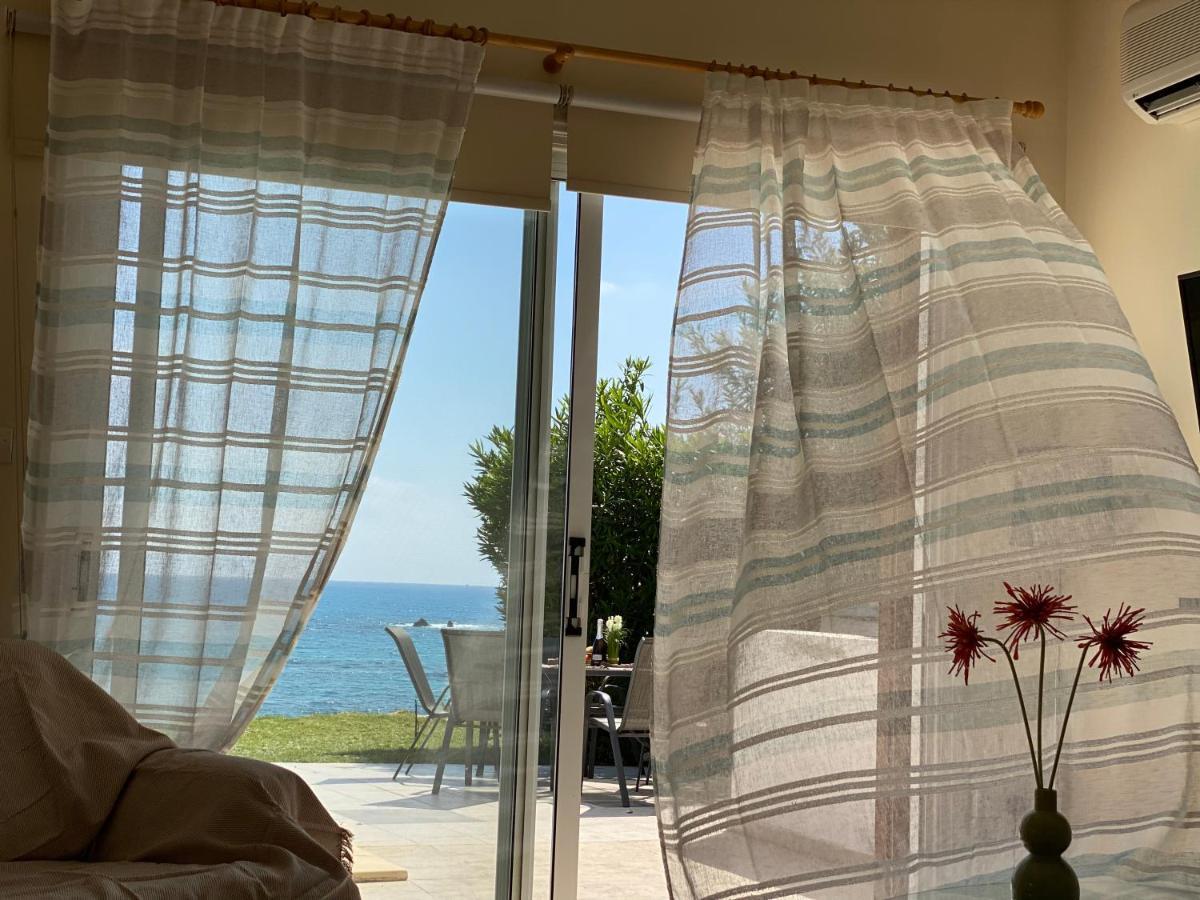 Amazing Front Line Villa In Coral Bay Пея Екстериор снимка